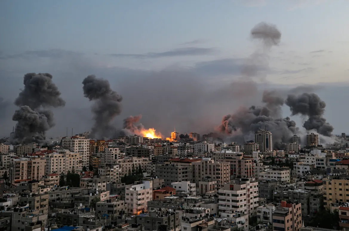 Israeli Forces Kill 30 Gazans in 3 Fresh Massacres