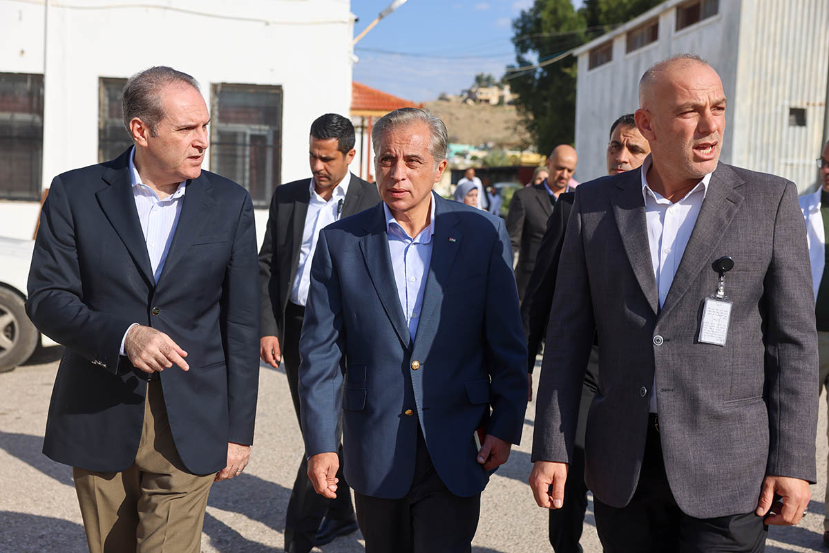 Hassan visits Jordan Valley services; initiates key development projects