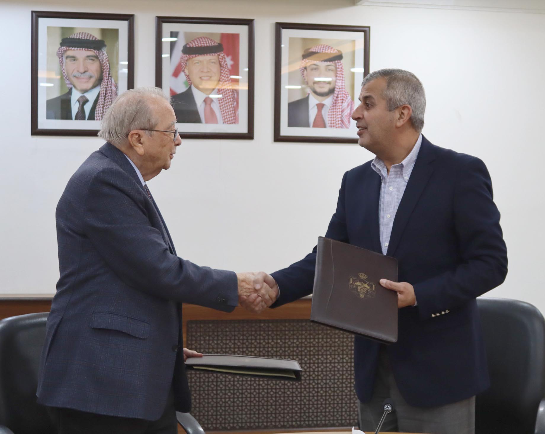 Energy Ministry, Arab National Company Ink Deal for Copper Exploration in Ghor Fifa