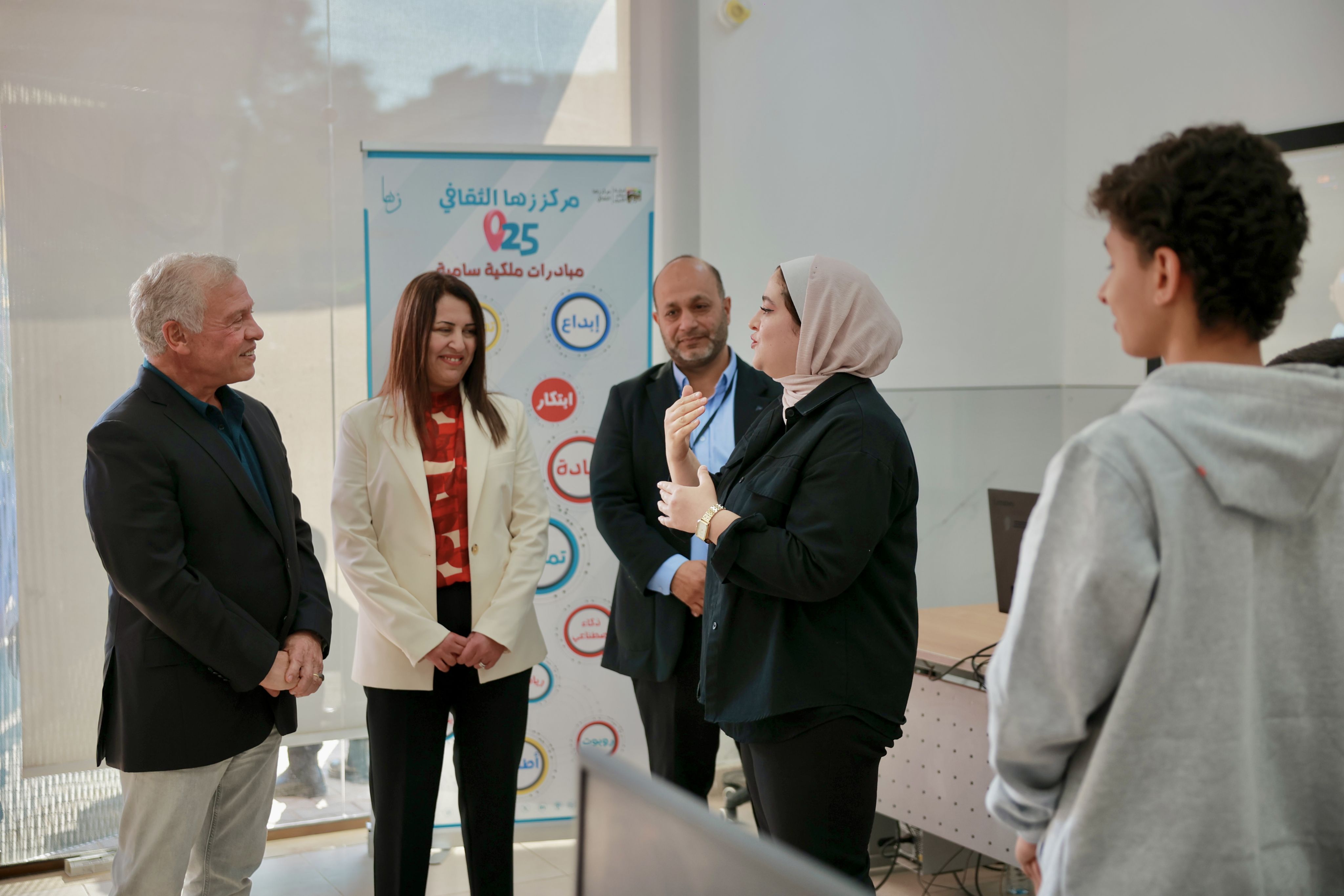 King visits 400-unit Mallaha housing project in Deir Alla