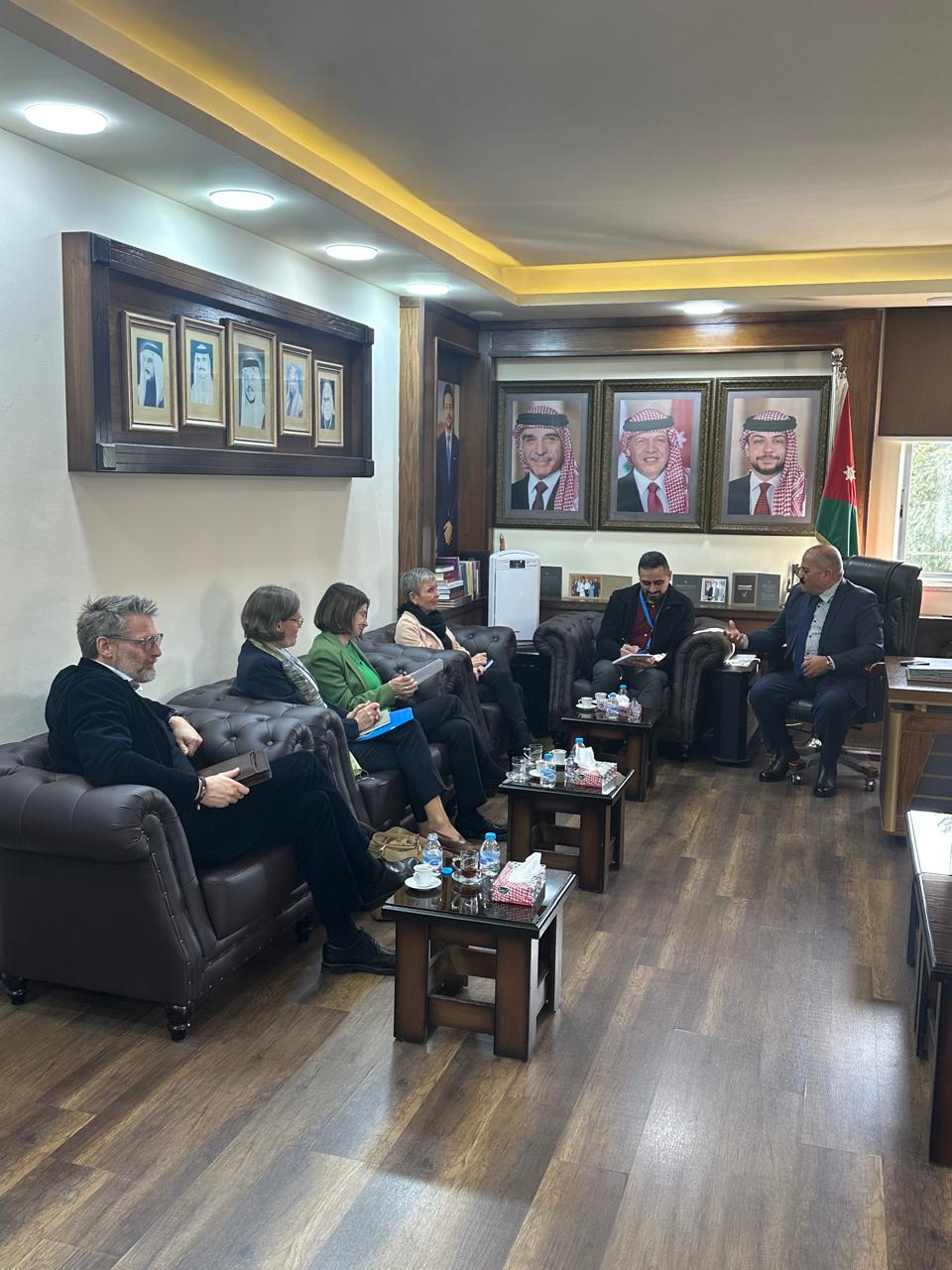 Irbid governor meets Scandinavian countries envoys, discusses Syrian refugee challenges
