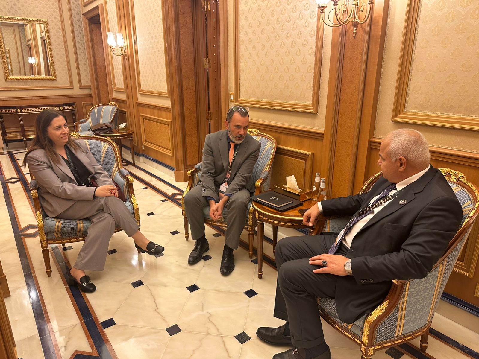 Labor Minister, World Bank Discuss Extending National Employment Program