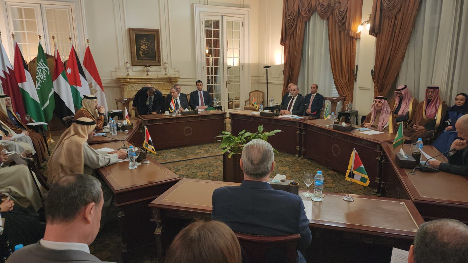 FM Participates in Cairo ministerial meeting