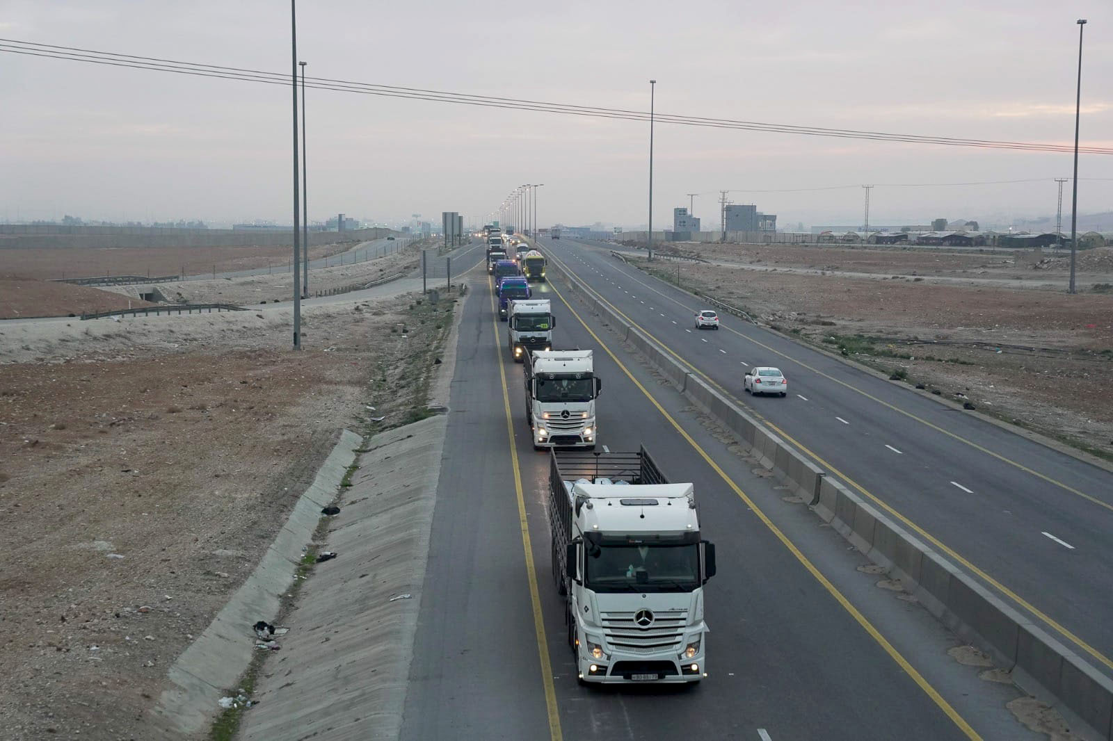 Jordan sends 80 aid-laden trucks to Gaza Strip