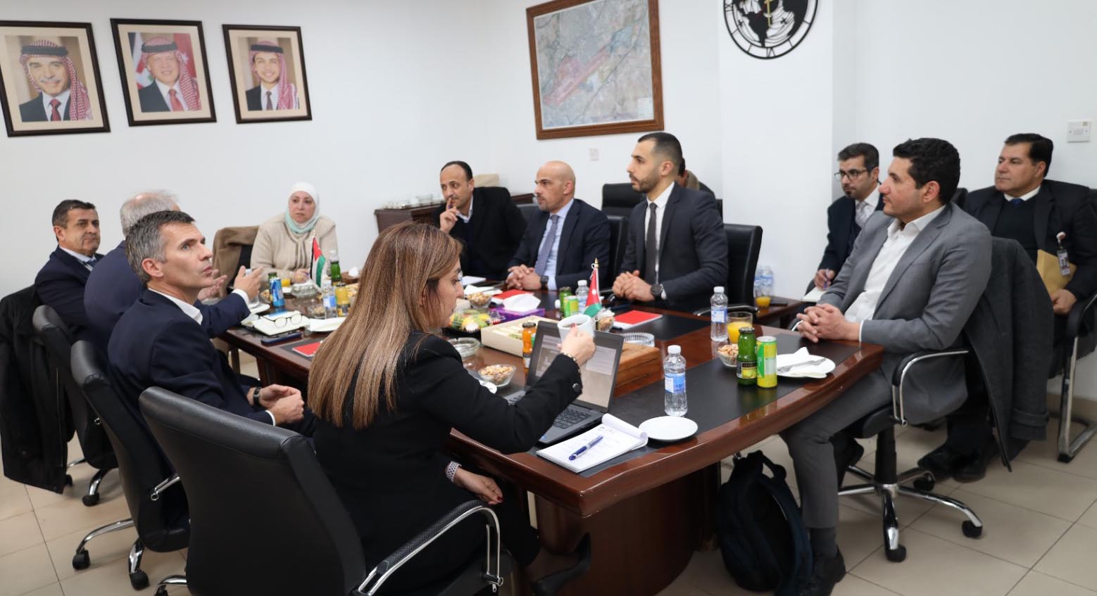 Transport Minister reviews progress of Amman Civil Airport reopening project