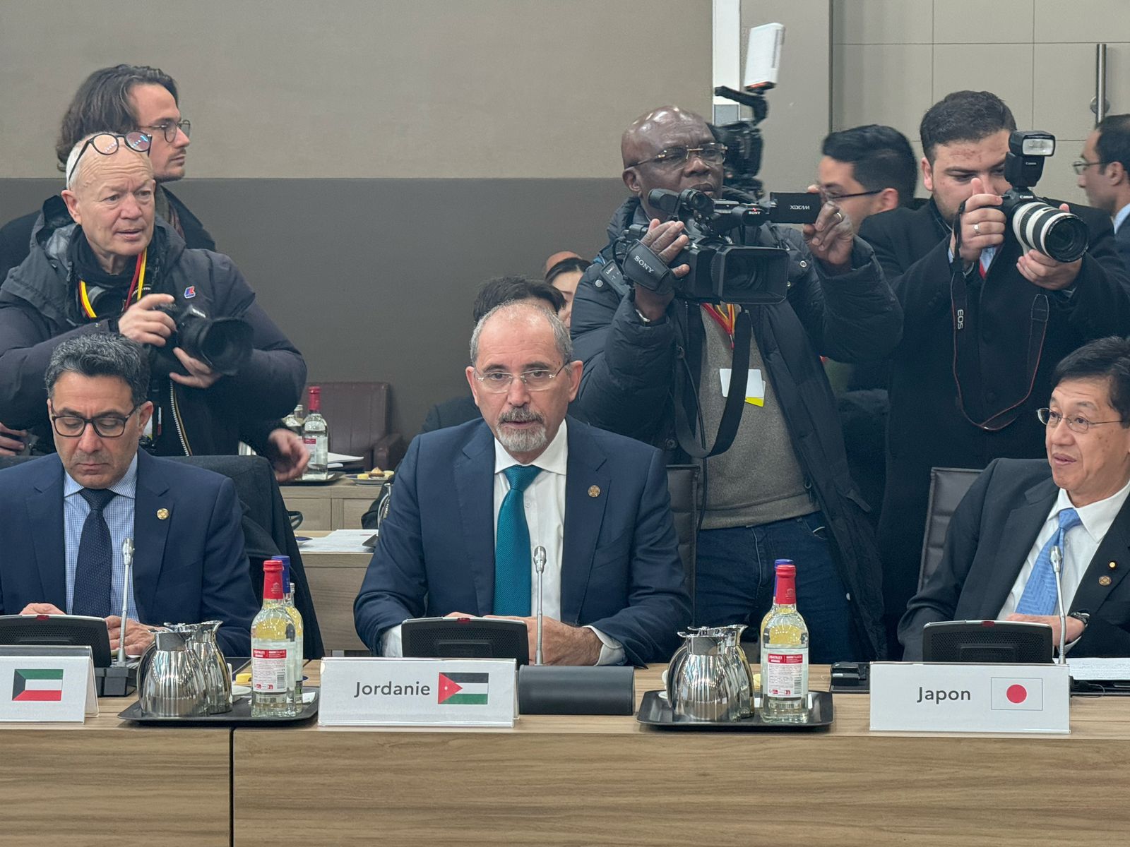 FM participates in Paris conference on Syria