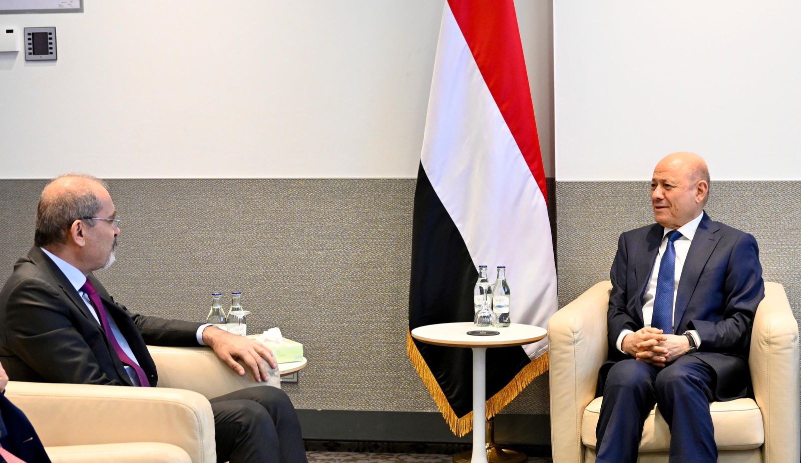 FM meets Yemen Presidential Leadership Council Head
