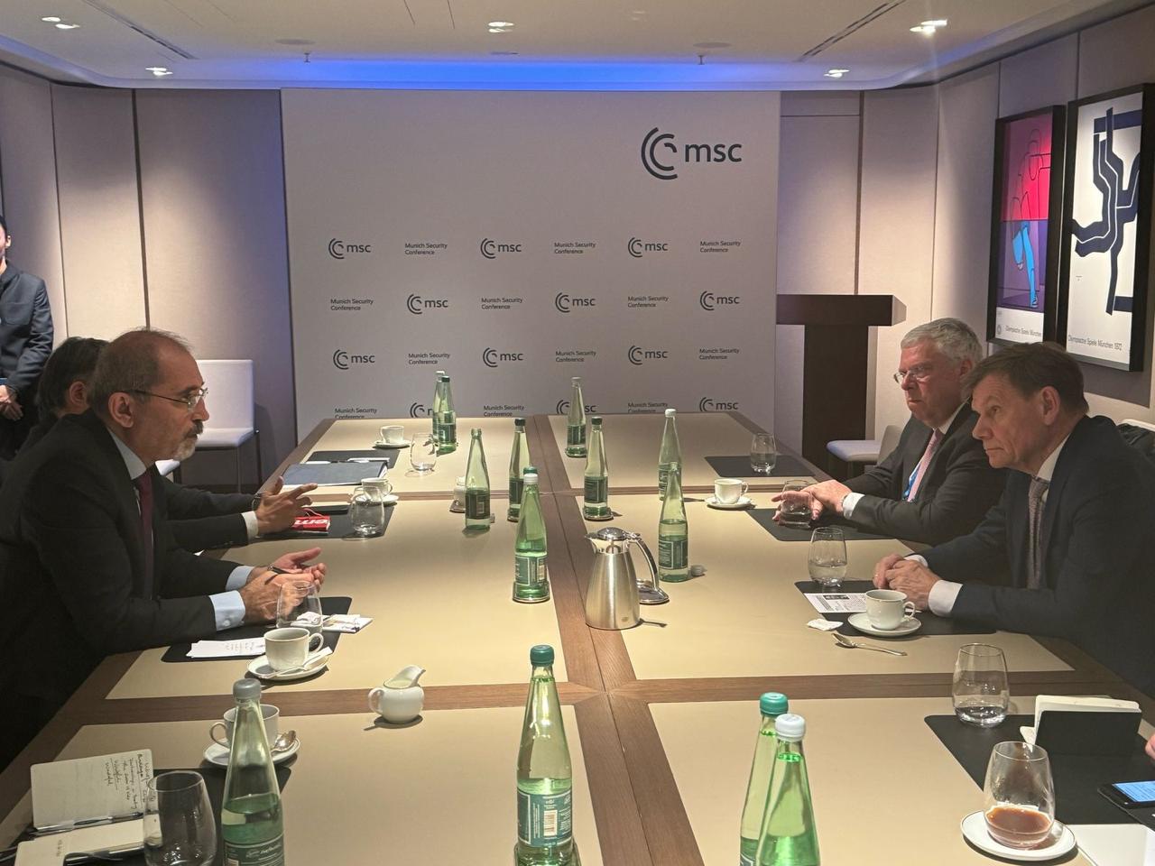 FM meets several counterparts, official in Munich