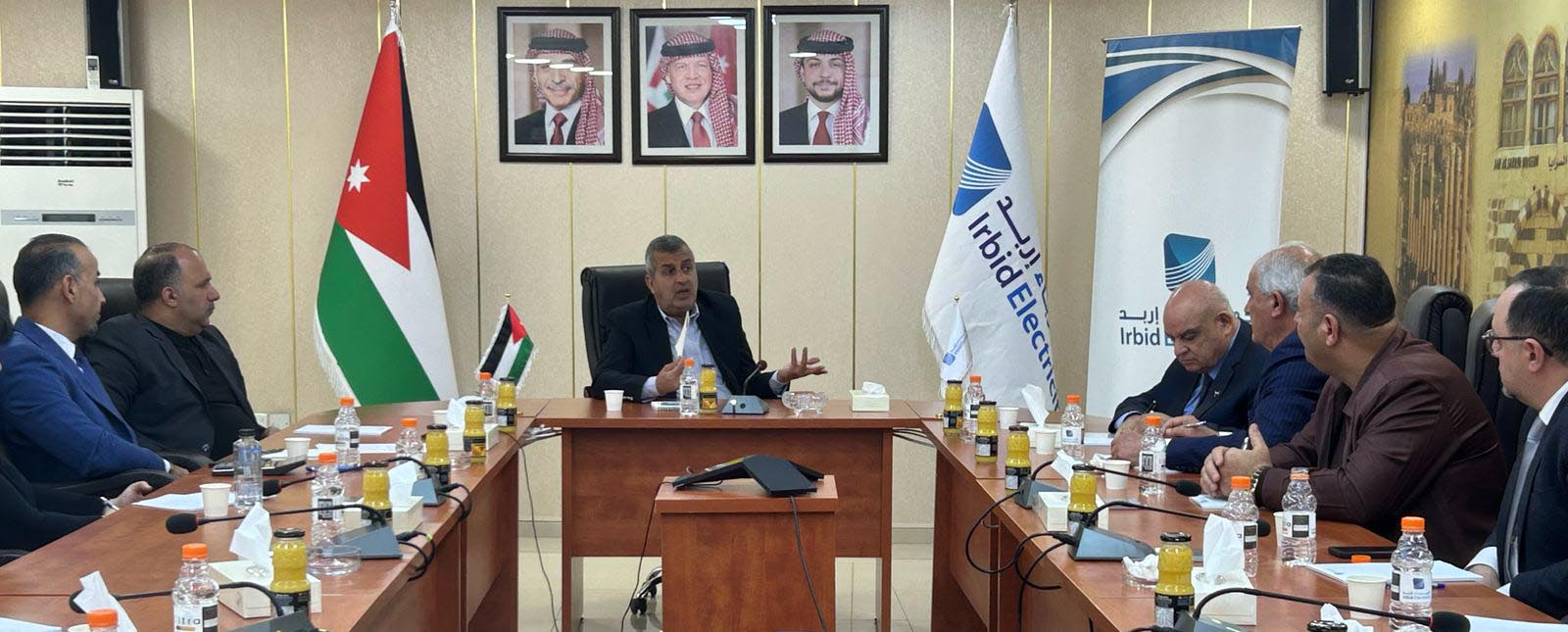 Energy Minister discusses development of EV charging sector in Irbid