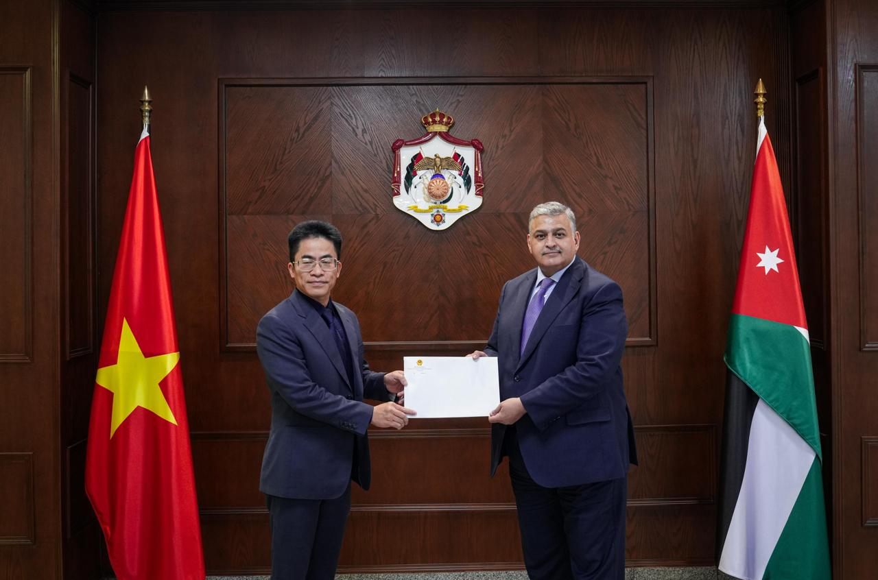 Minsitry Receives Credentials of Vietnam's Non-Resident Ambassador
