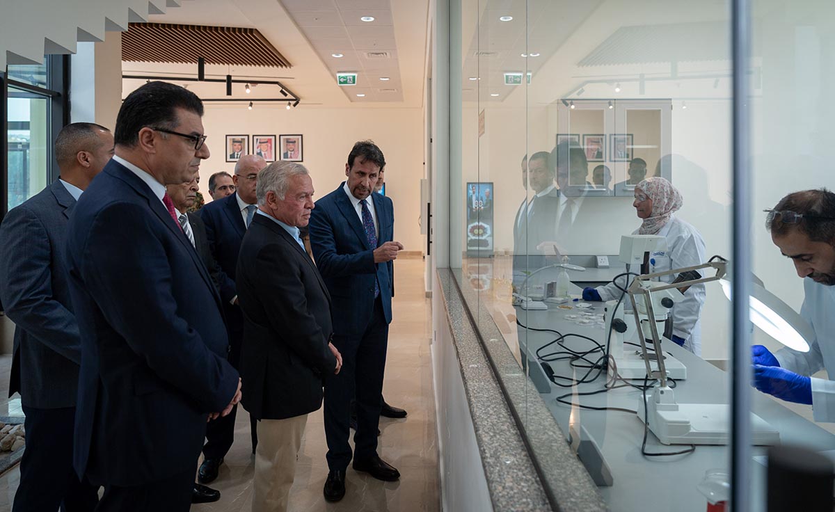 King inaugurates National Seed Bank