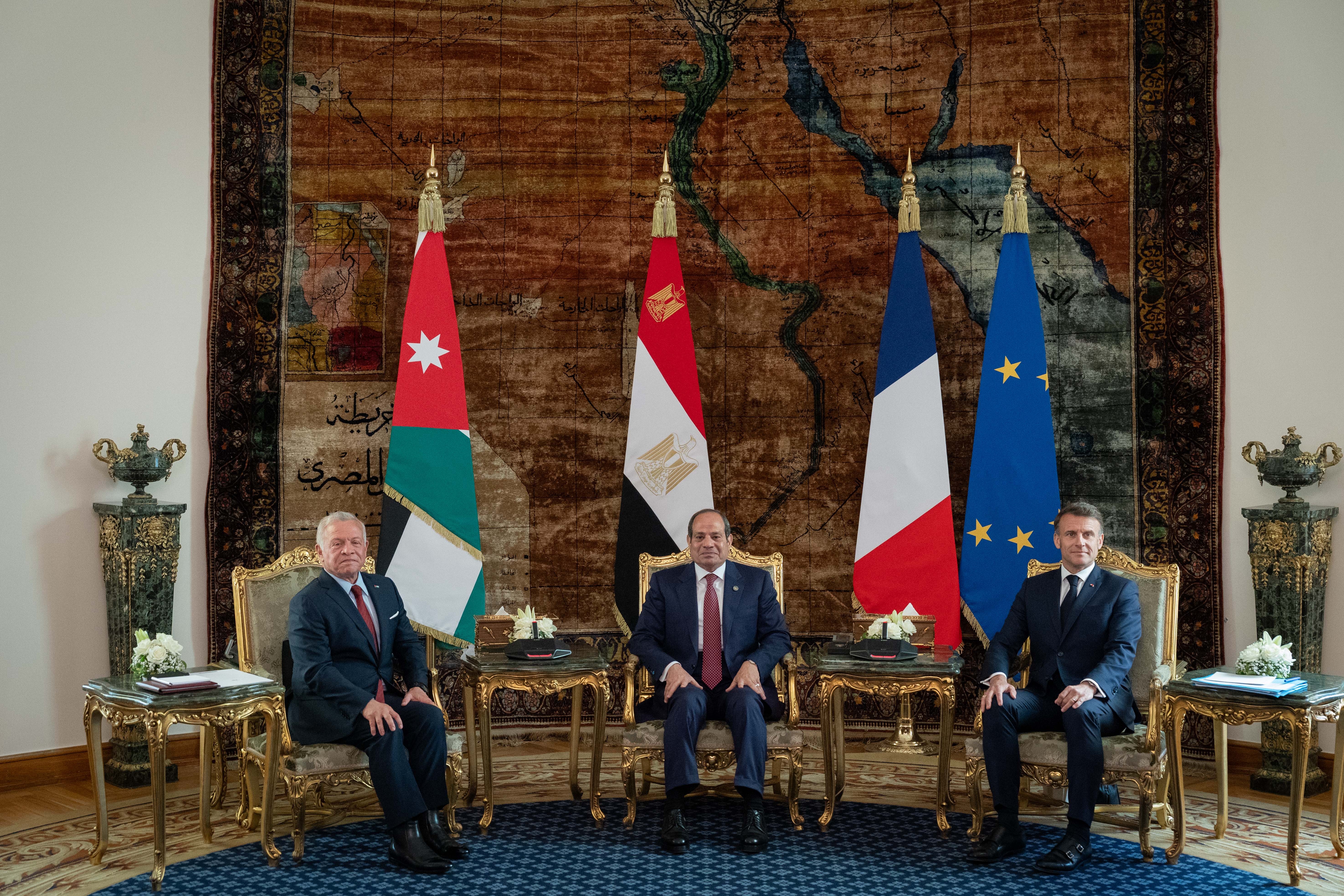 Update: King holds trilateral summit on Gaza with Egyptian, French presidents