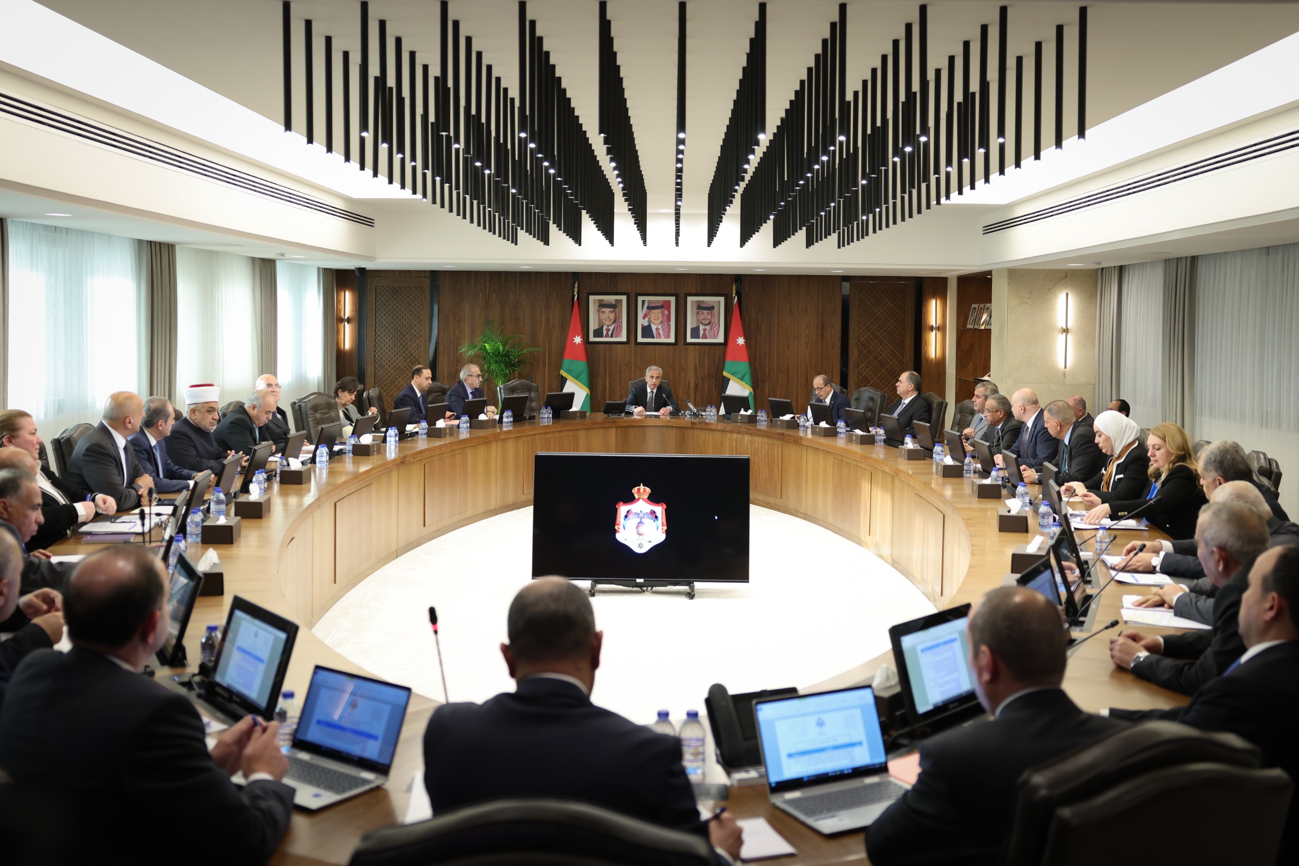 Cabinet approves key decisions on energy, tourism, environment, government appointments