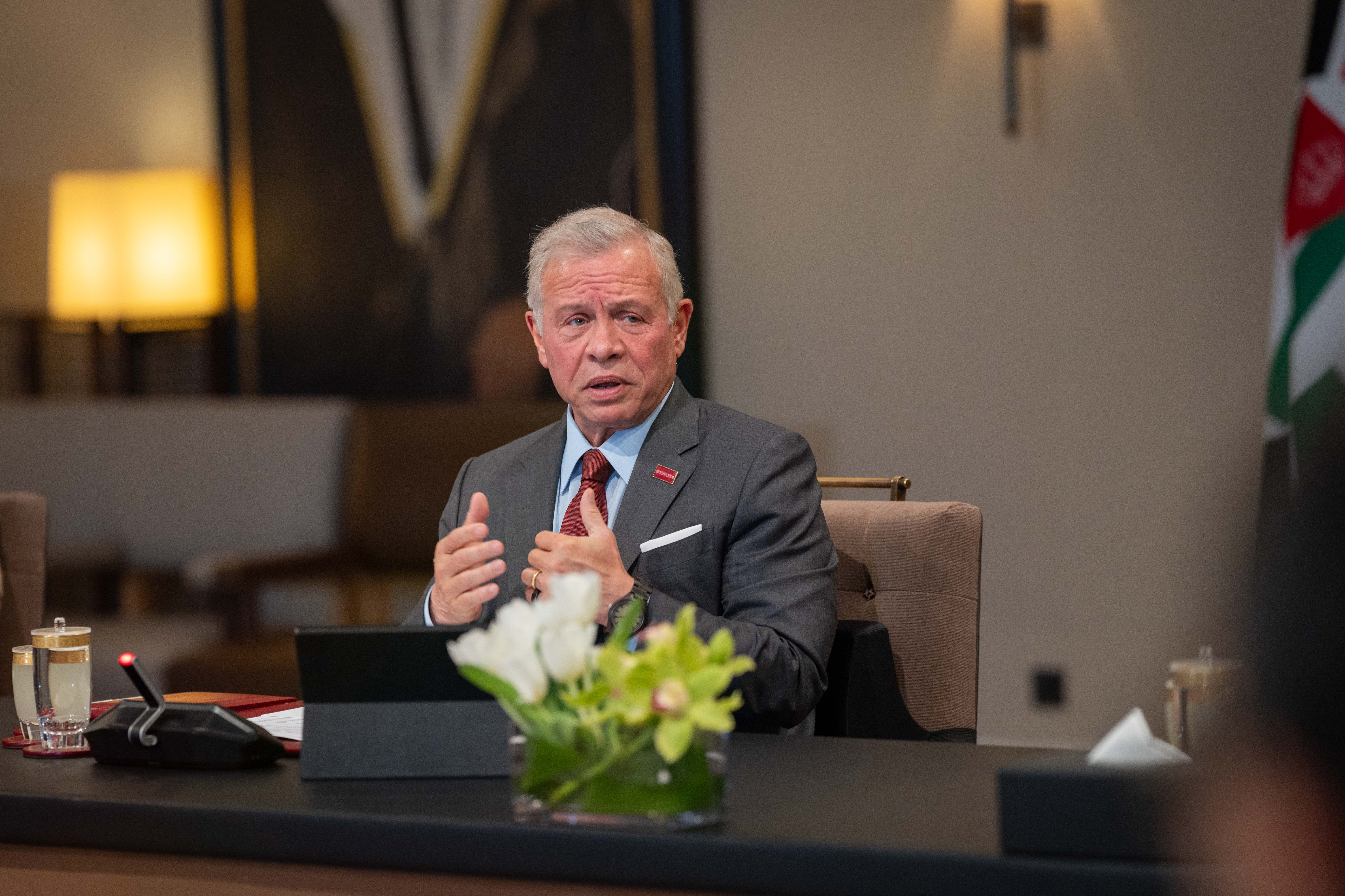 King receives French Senate delegation