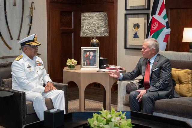 King receives Pakistan naval chief