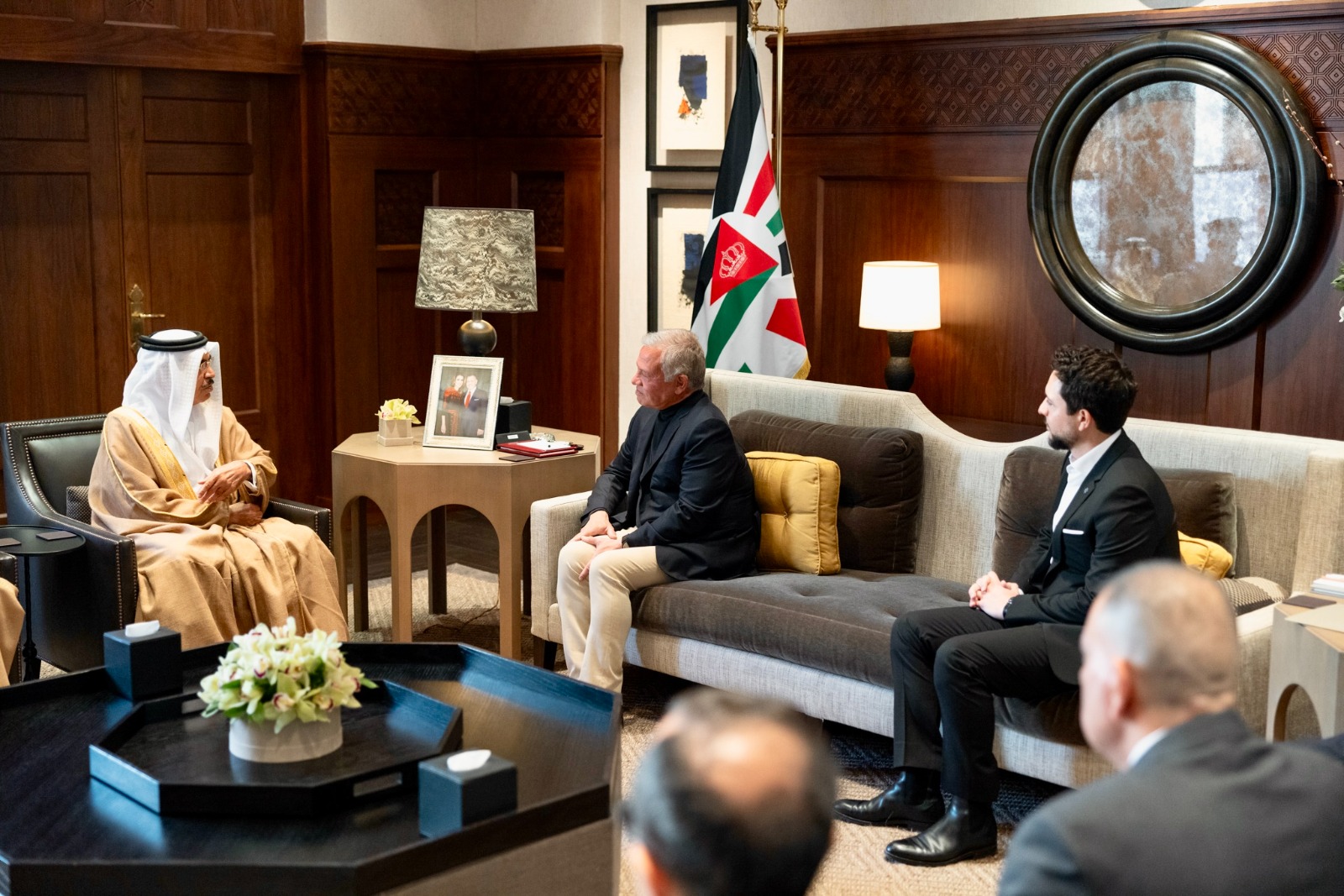 King receives Bahrain interior minister