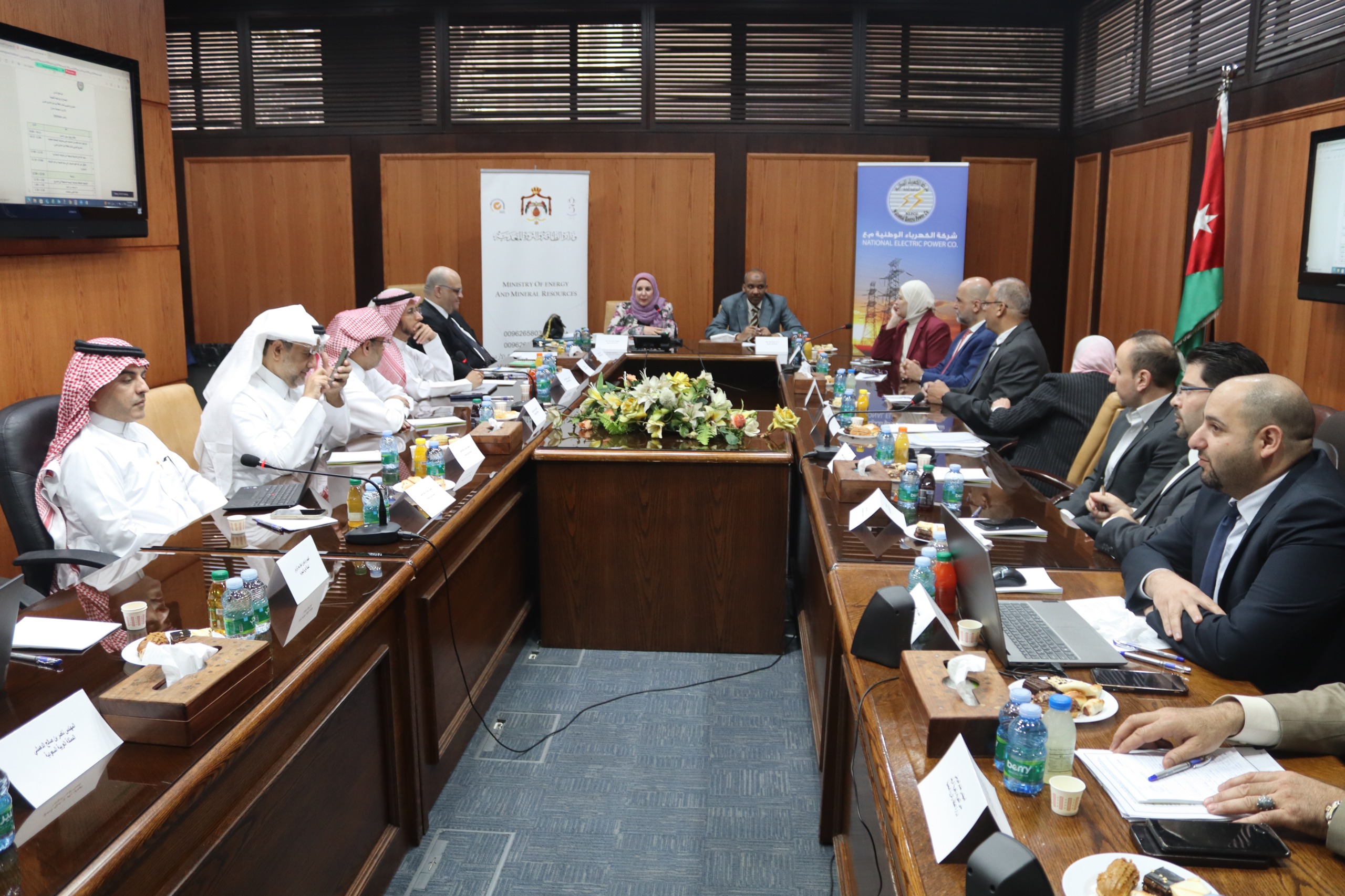 Amman hosts meeting on Arab Mashreq energy exchange project