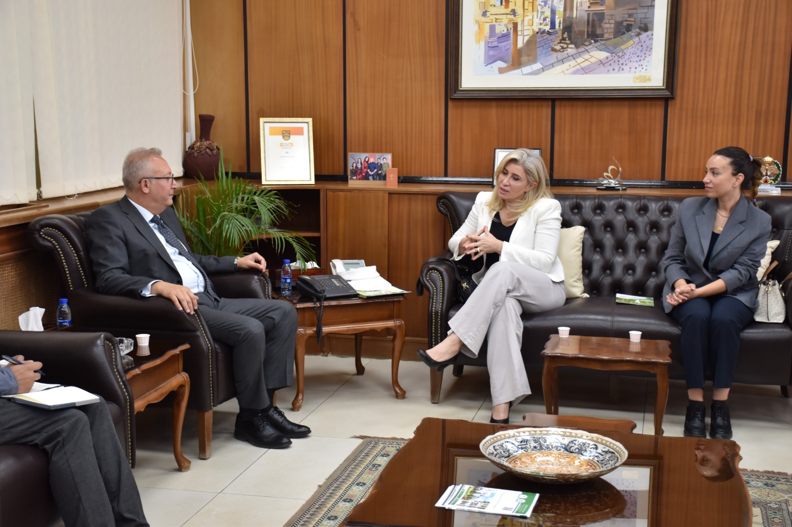 Yarmouk University, Canada's WU discuss academic cooperation