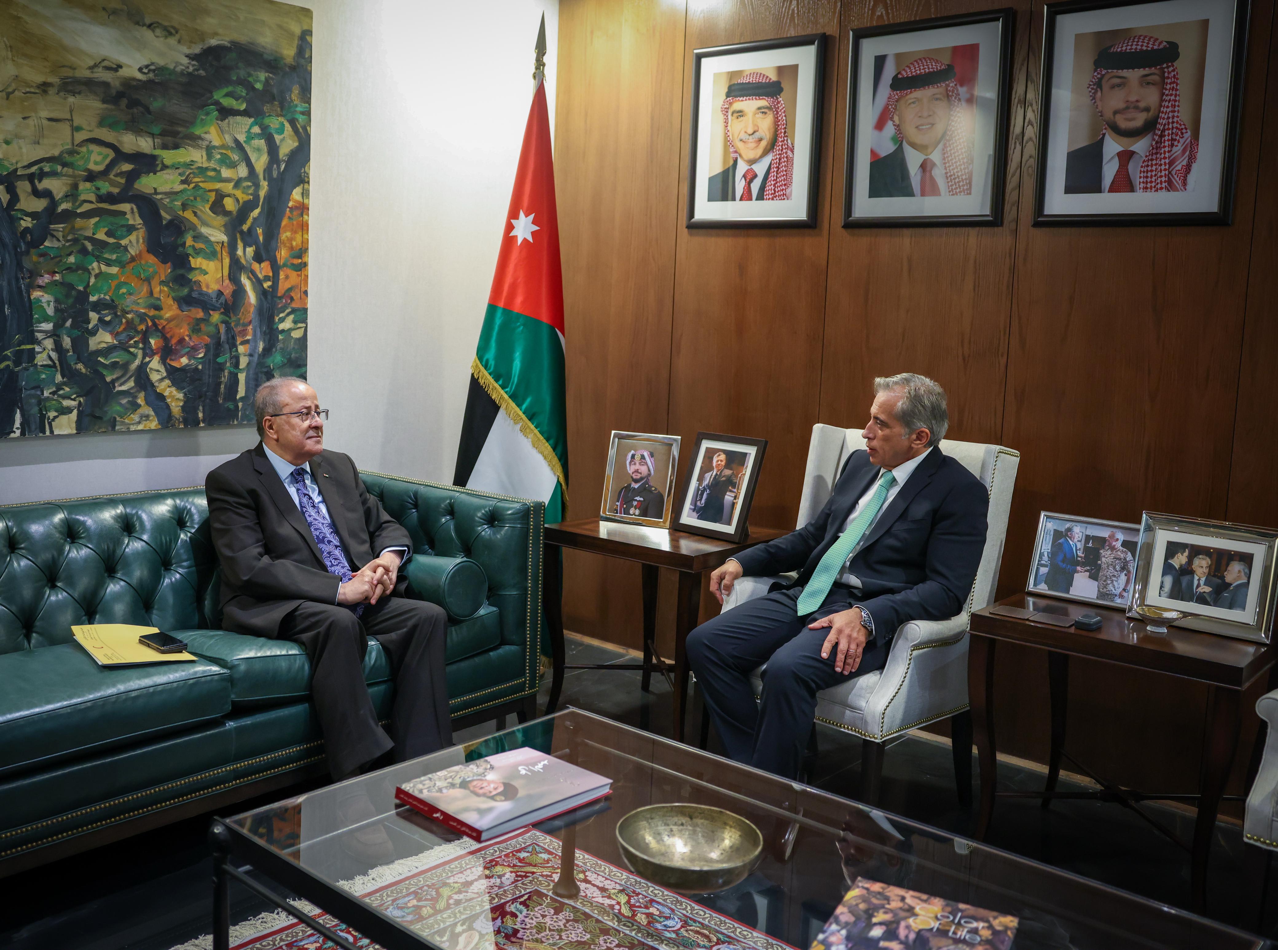 PM hails JNRCS' humanitarian role, especially in Gaza