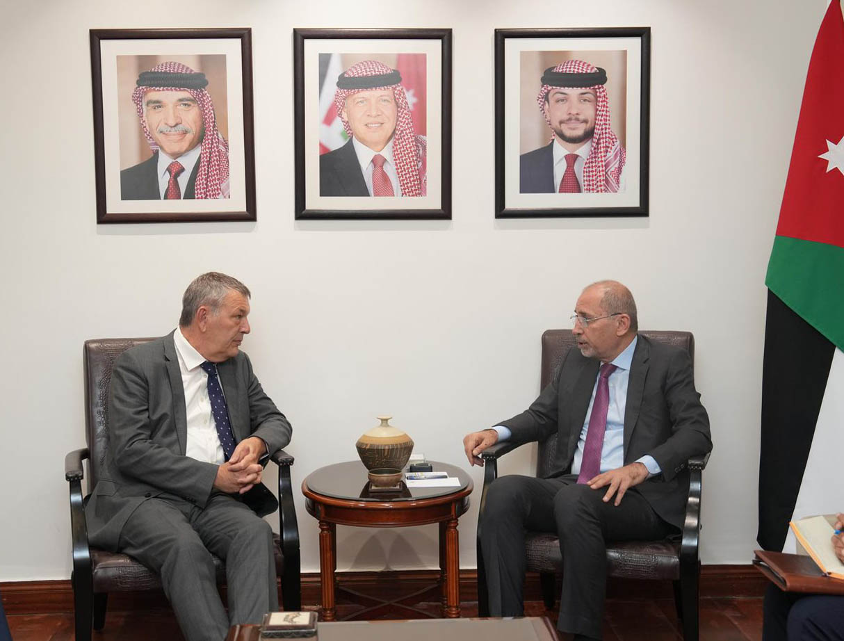 FM Urges Immediate Global Action to Address Gaza Humanitarian Crisis