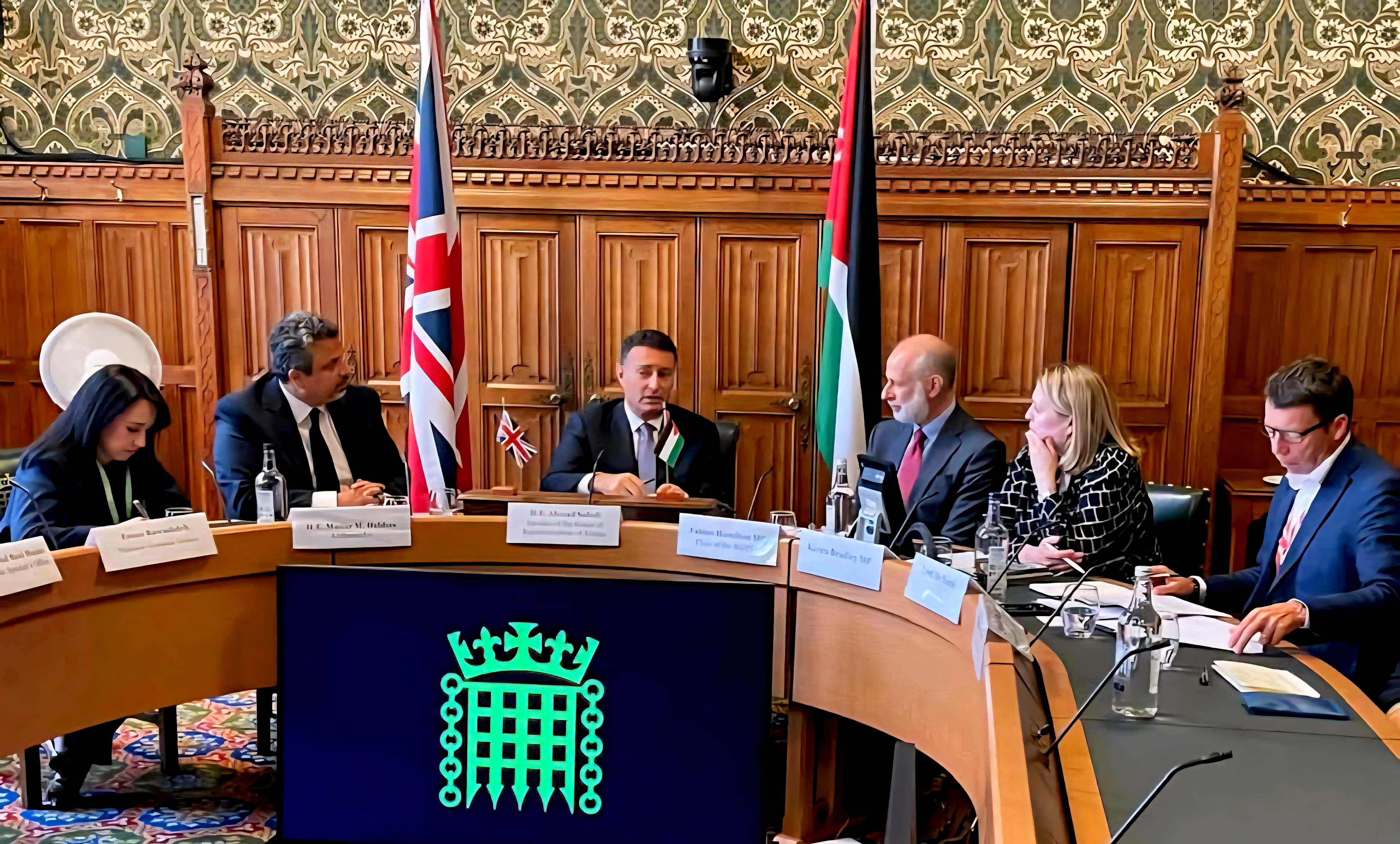 House Speaker holds series of meeting at British House of Commons