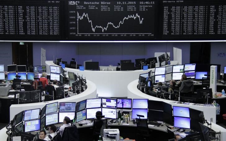 European stocks close lower on weekly losses
