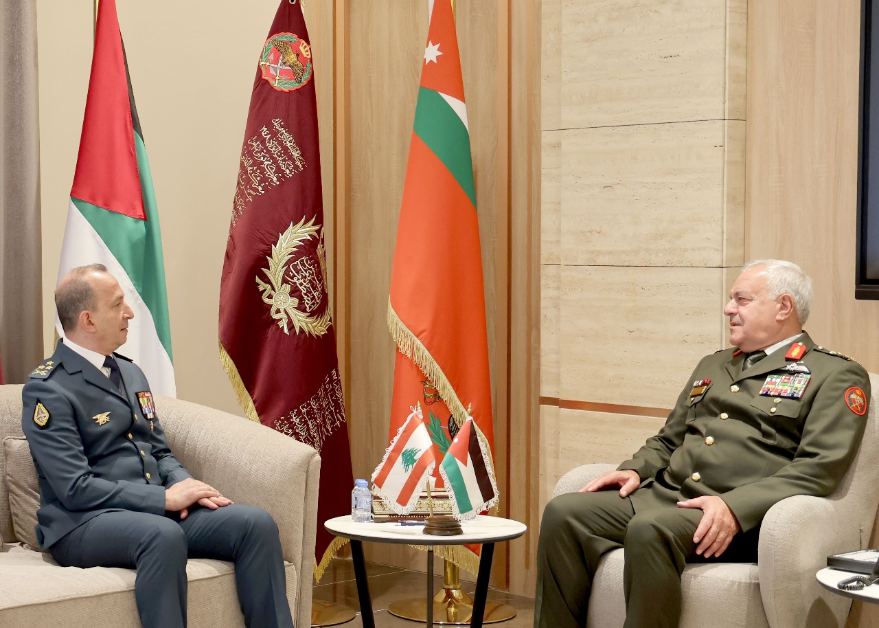 Jordanian, Lebanese Army Chiefs Discuss Military Cooperation in Amman