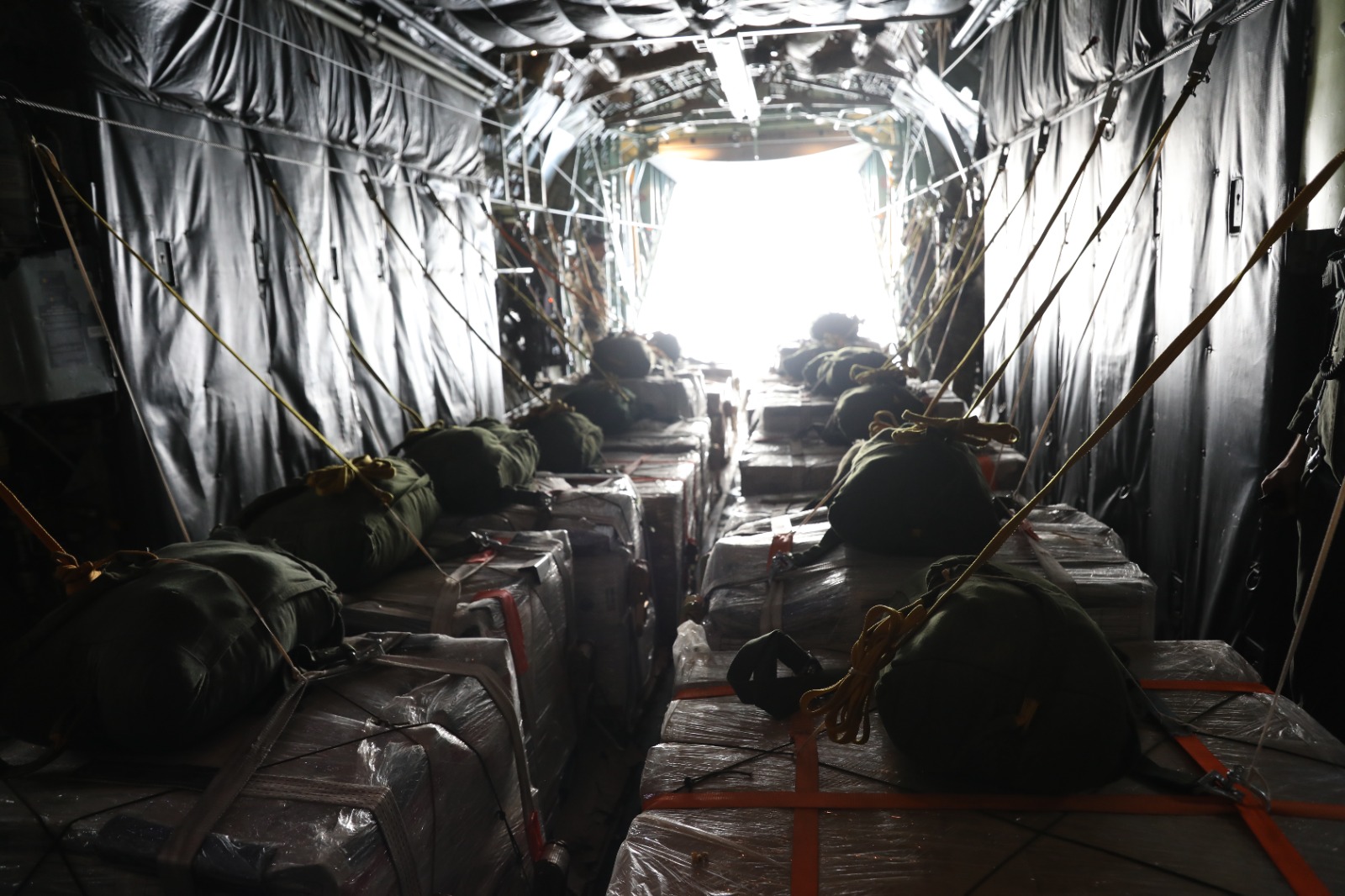 Jordan continues aid delivery to Gaza through airdrops