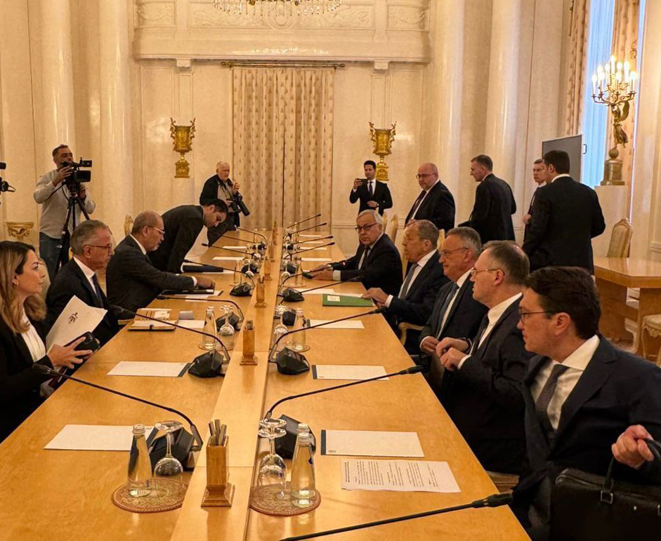 Foreign minister, Russian counterpart hold talks in Moscow