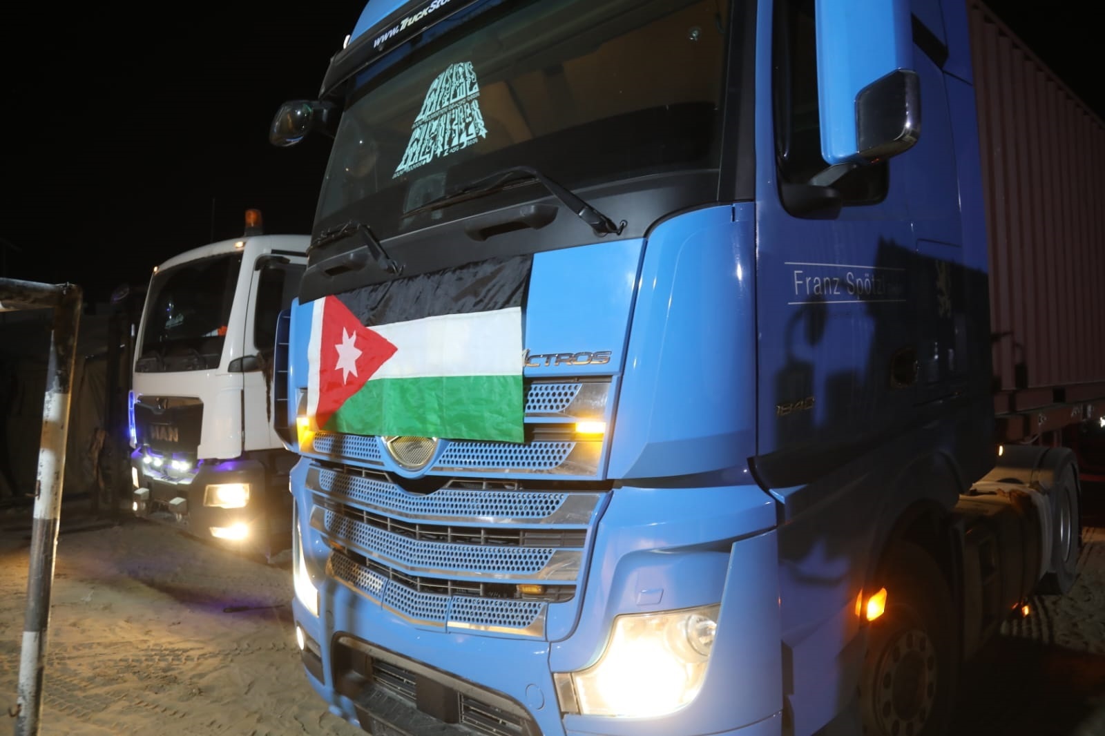 Jordan Sends Relief Convoy to Support Field Hospitals in Gaza