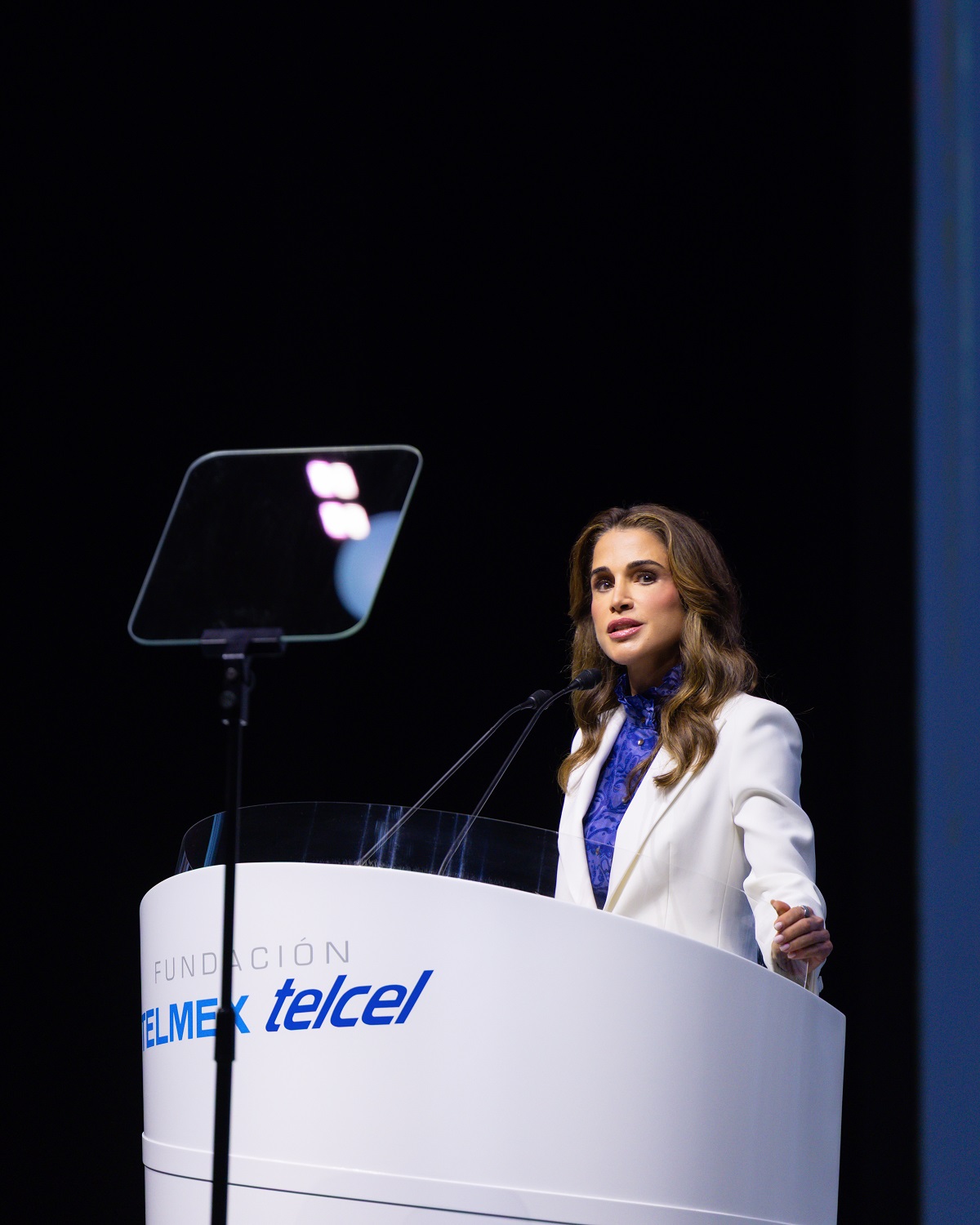 Queen Rania Stresses Need for Global Shift in Perspective in Light of Gaza War at Mexico Siglo XXI Conference