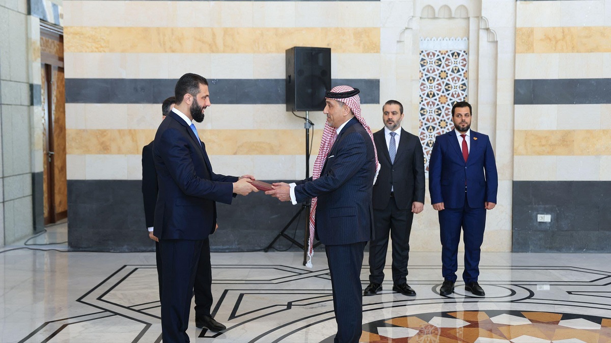 Ambassador Qudah submits credentials to Syrian President