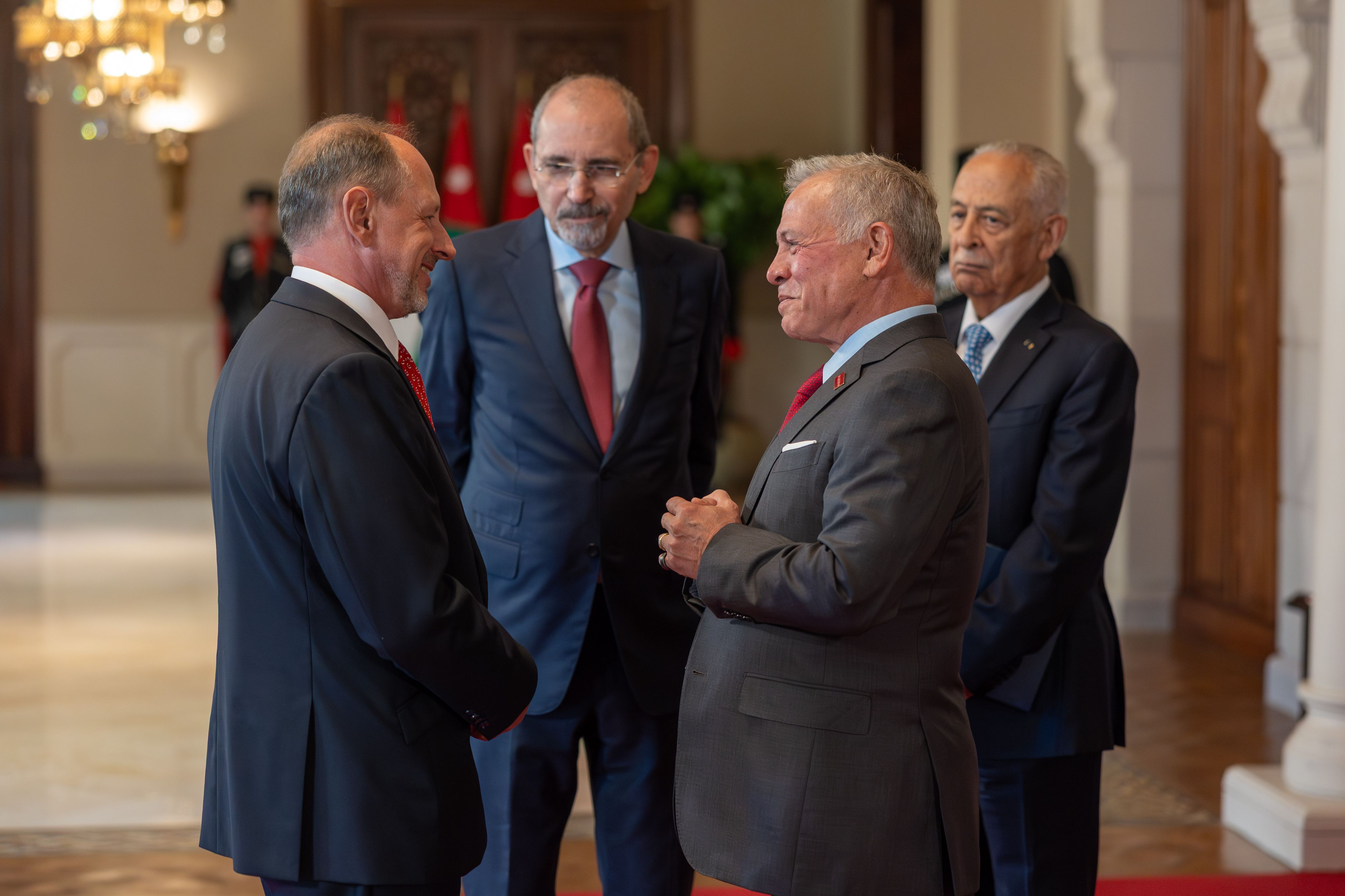 King Accepts Credentials of New Ambassadors