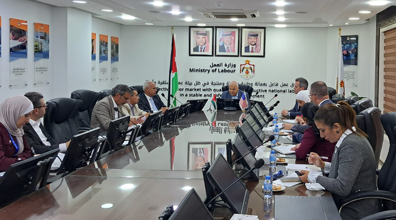 Minister, US Delegation Discuss Strengthening Labor Cooperation