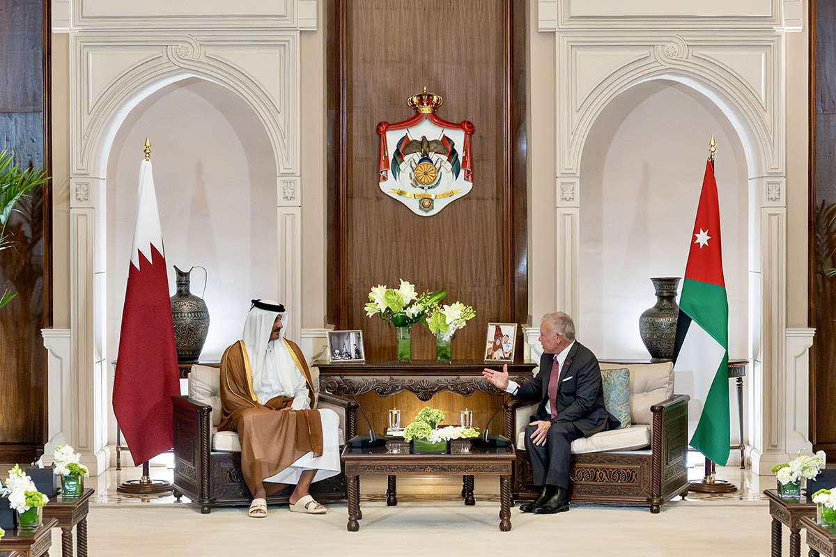 King, Qatar Emir discuss deep-rooted ties, stress commitment to increasing cooperation