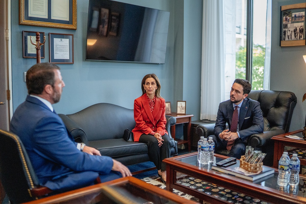 Crown Prince discusses regional developments, efforts to restore stability with US Congress members