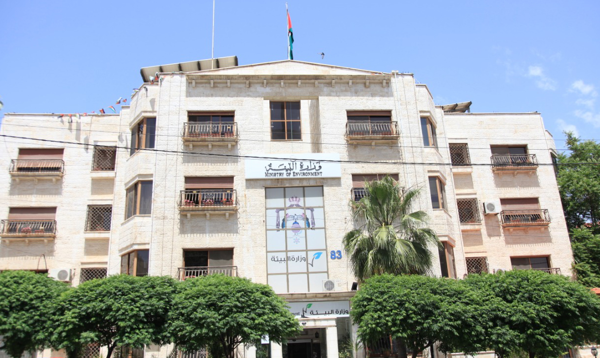 Ministry Mulls Over Replacing Plastic Bags With Cloth