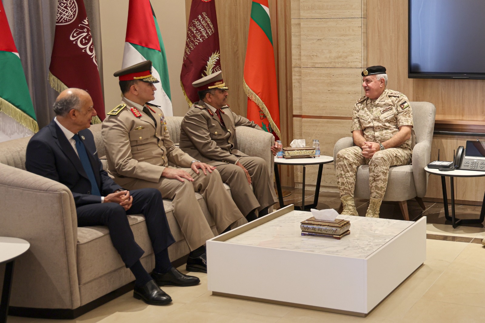 Army chief receives AMSF president over military sports cooperation