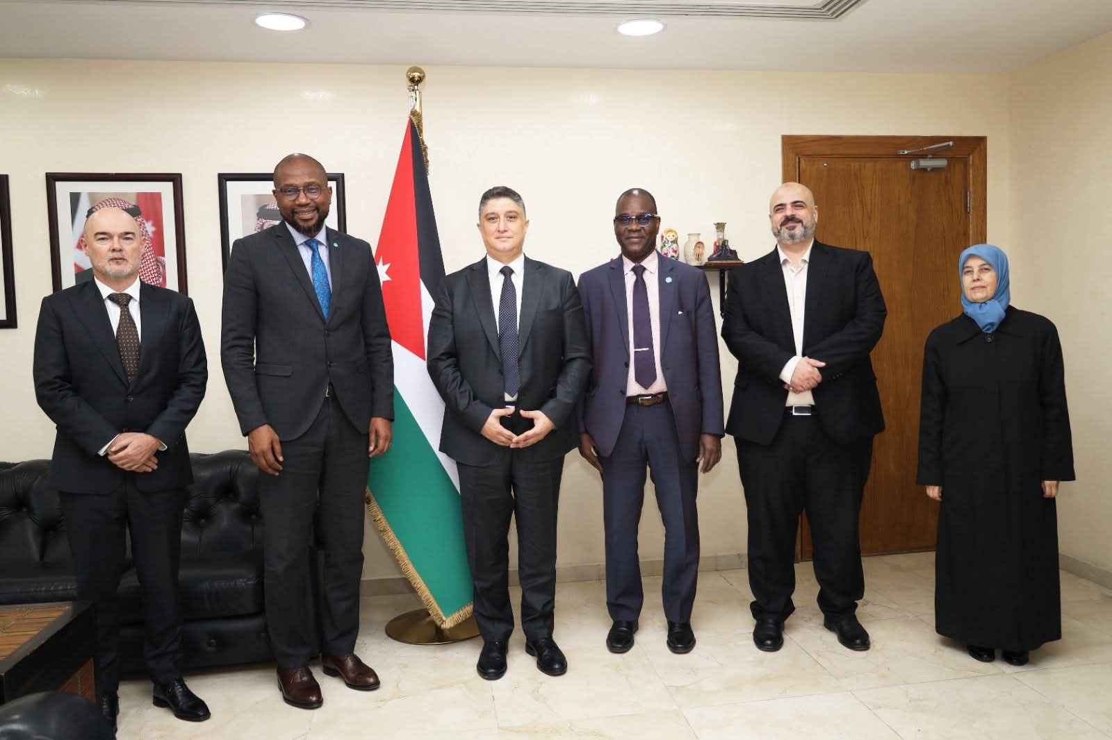 Transport Ministry, Global Institute Discuss Green Projects