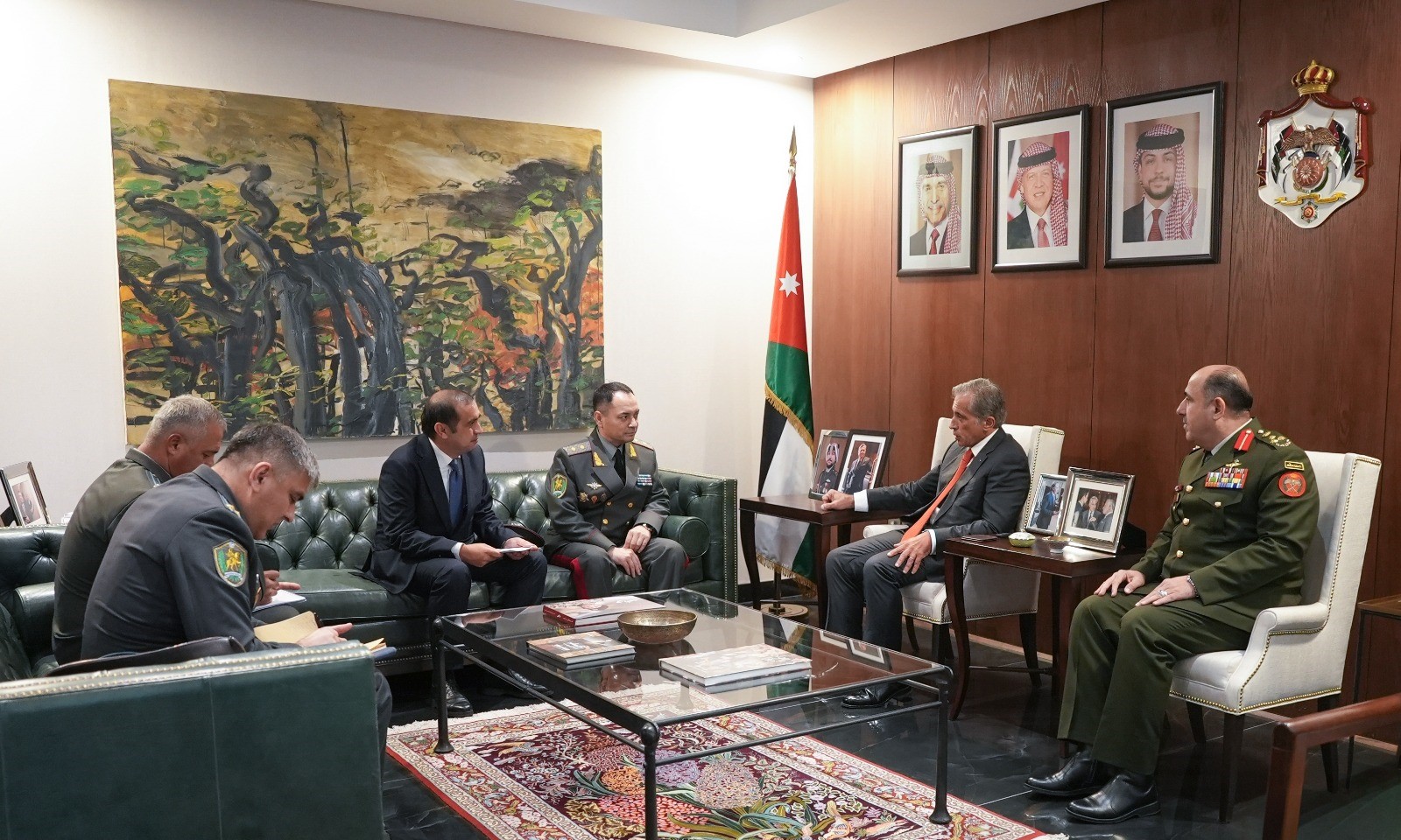 PM receives Uzbekistan Defense Minister