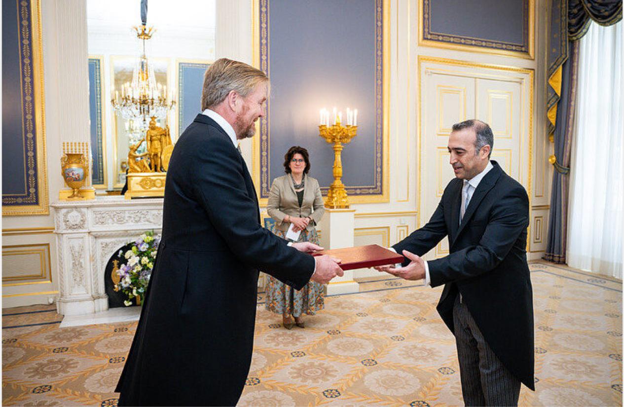 Jordan’s Ambassador Al-Qadi Submits Credentials to Dutch Monarch