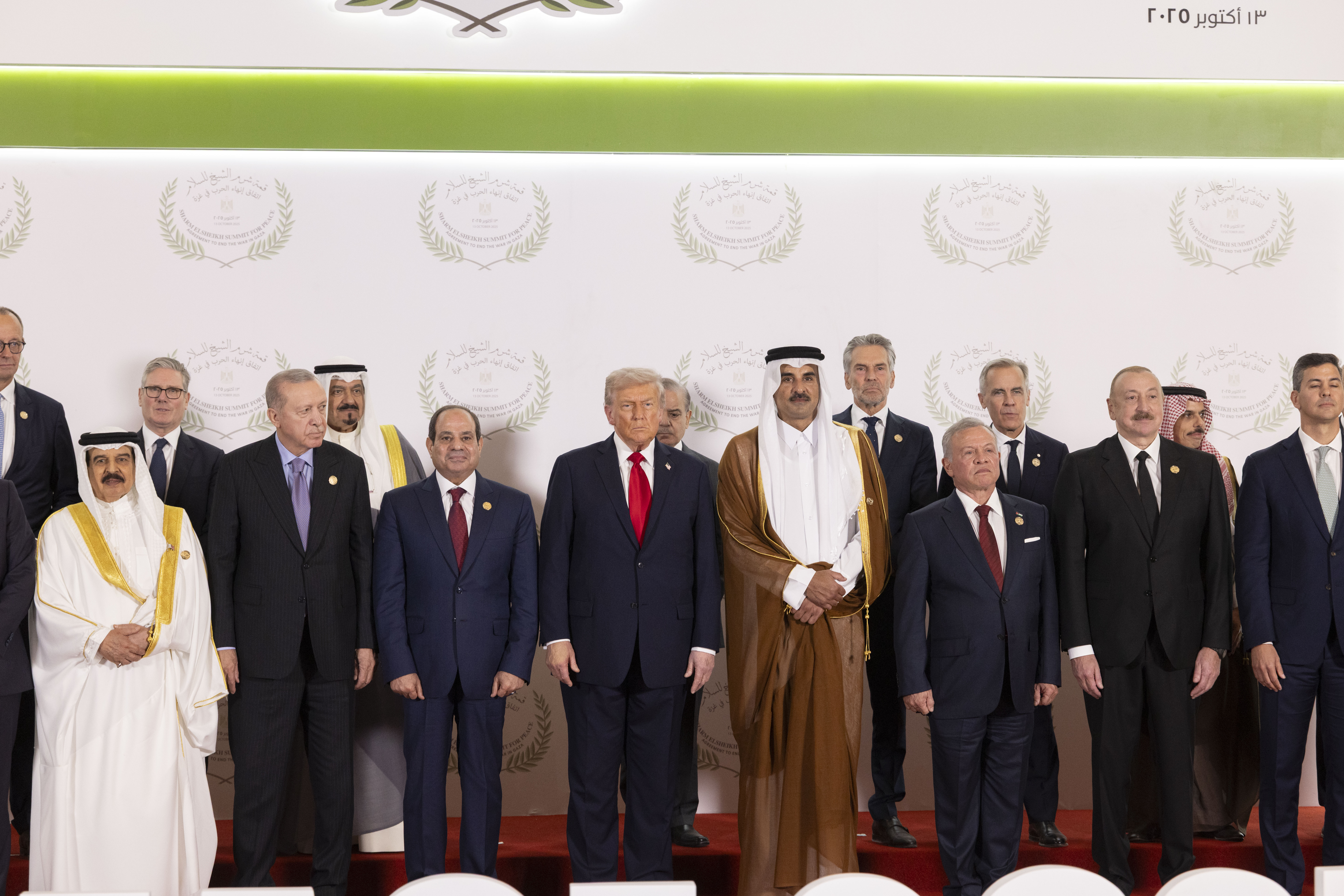 King participates in Sharm El Sheikh Peace Summit, witnesses signing of Gaza Agreement