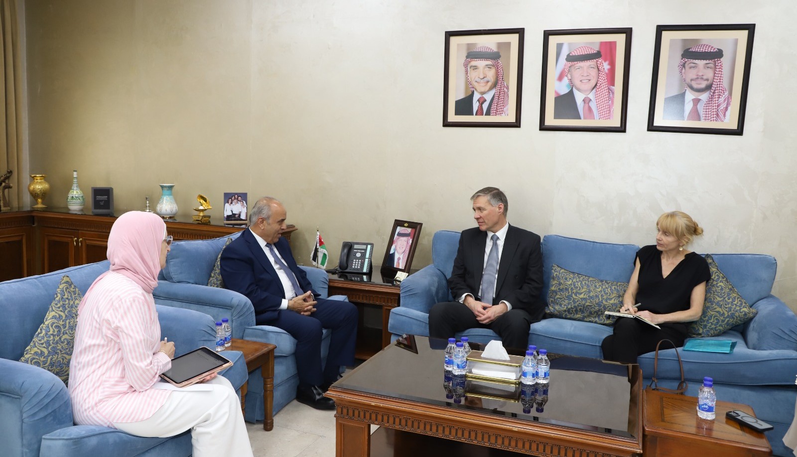 Education Minister, British Embassy discuss cooperation in digital learning, AI