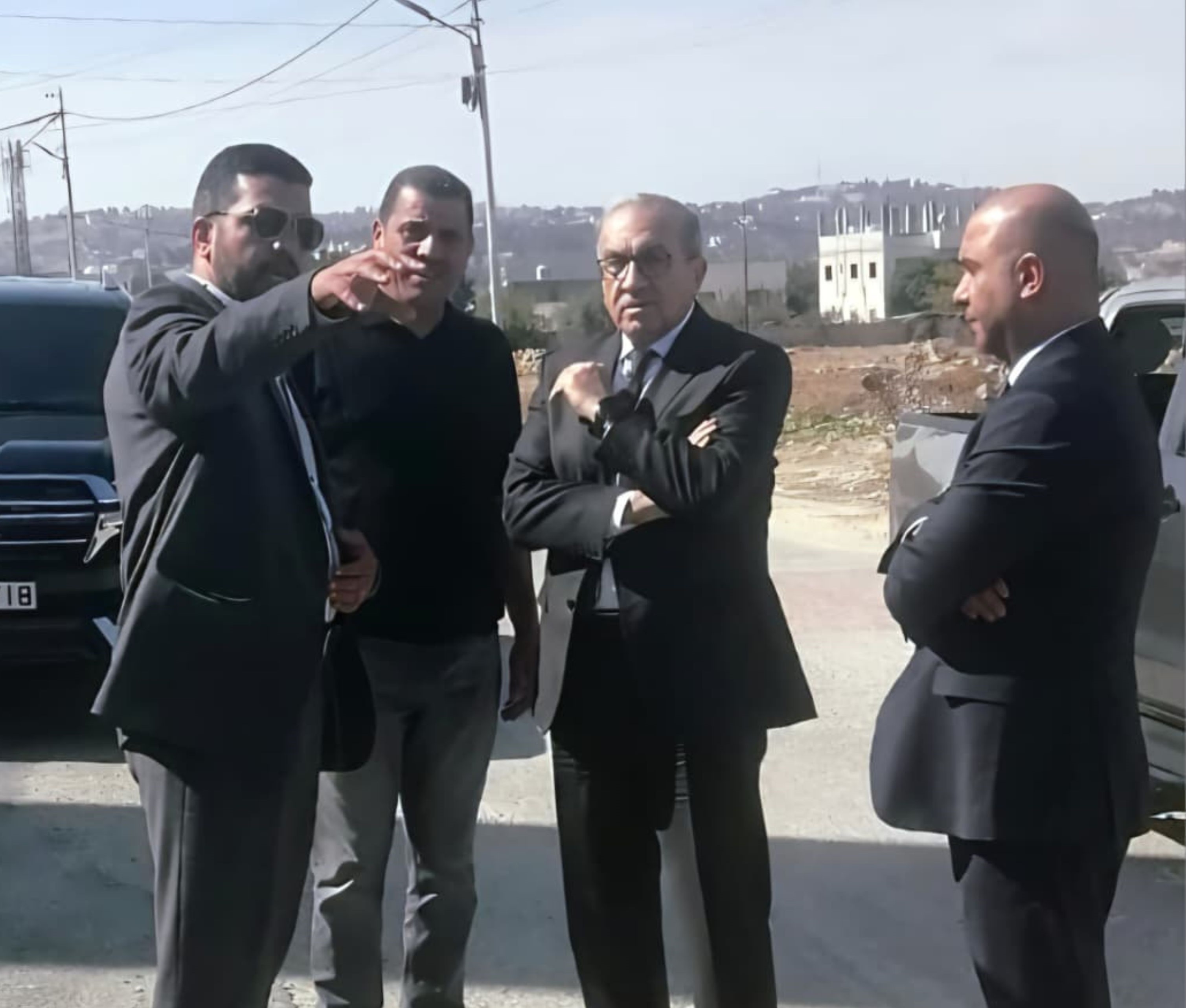 أبو السمن يتفقد مشاريع طرق بمحافظة البلقاء