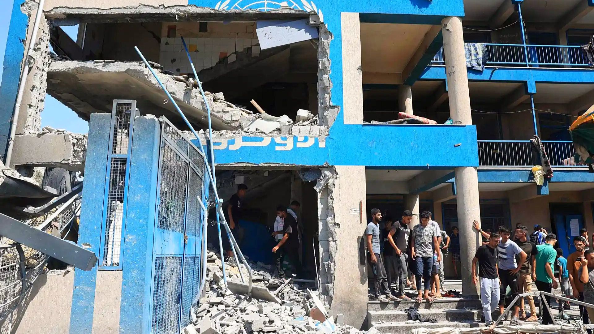 "الأونروا": 75 ألف نازح يحتمون في مباني الوكالة معظمها متضرر ومكتظ