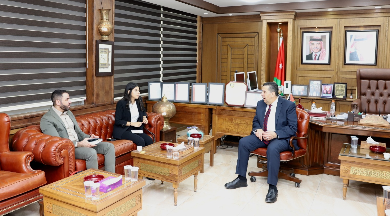 بحث التعاون بين البلقاء التطبيقية وشركة بيرسون العالمية