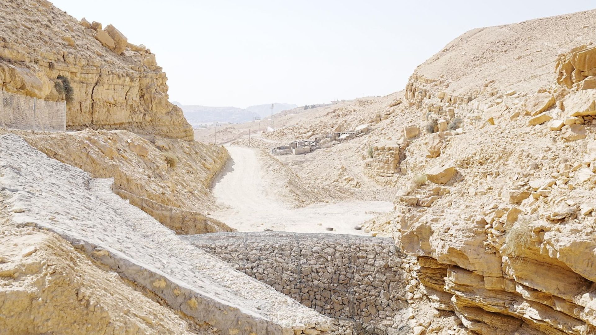 إقليم البترا التنموي السياحي ينشئ سدًّا تجميعيًا في وادي موسى