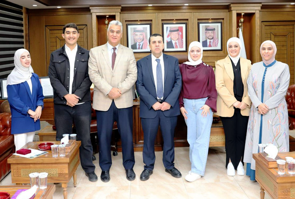 "البلقاء التطبيقية" تشارك في الملتقى الطلابي الإبداعي في سلطنة عمان