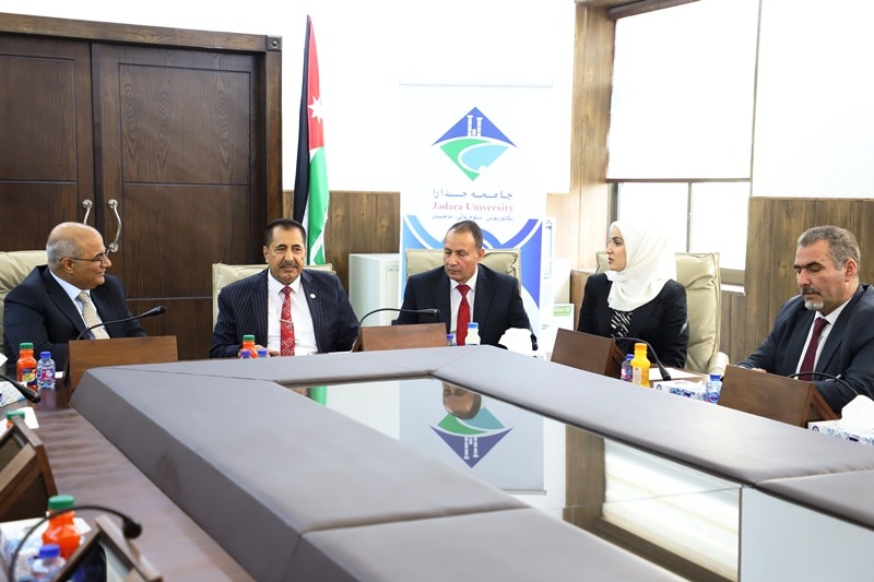 جامعة جدارا تخصيص منحتين دراسيتين لمرحلة البكالوريوس لأبناء الصحفيين