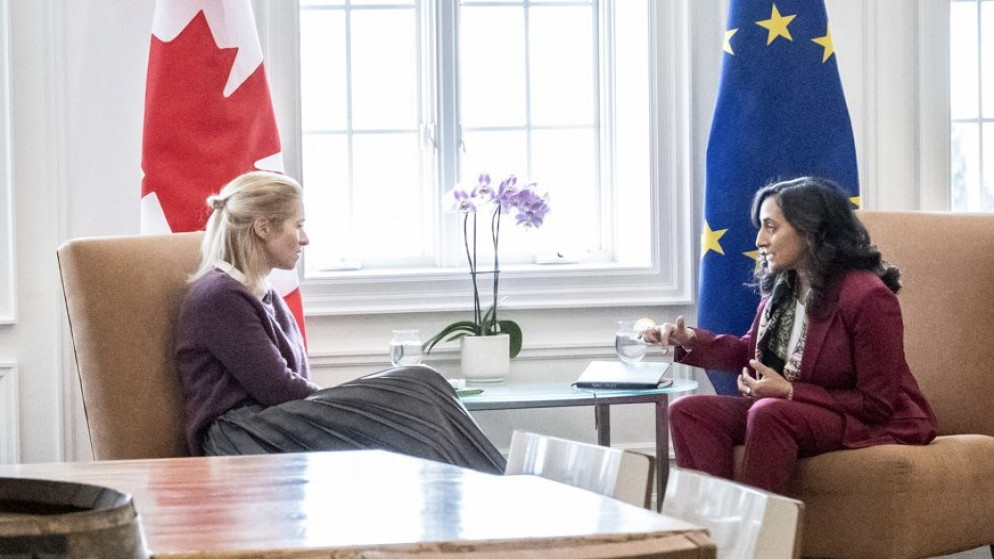 الاتحاد الأوروبي وكندا يؤكدان التزامهما بدعم إعادة إعمار غزة وحل الدولتين